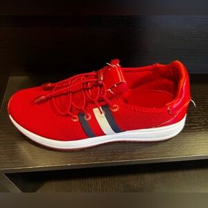 Tommy Hilfiger women’s red Sneakers/size 6